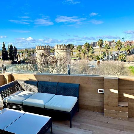 Alojamientos Puerta Palma Con Vistas Y Parking Бадахос Екстер'єр фото