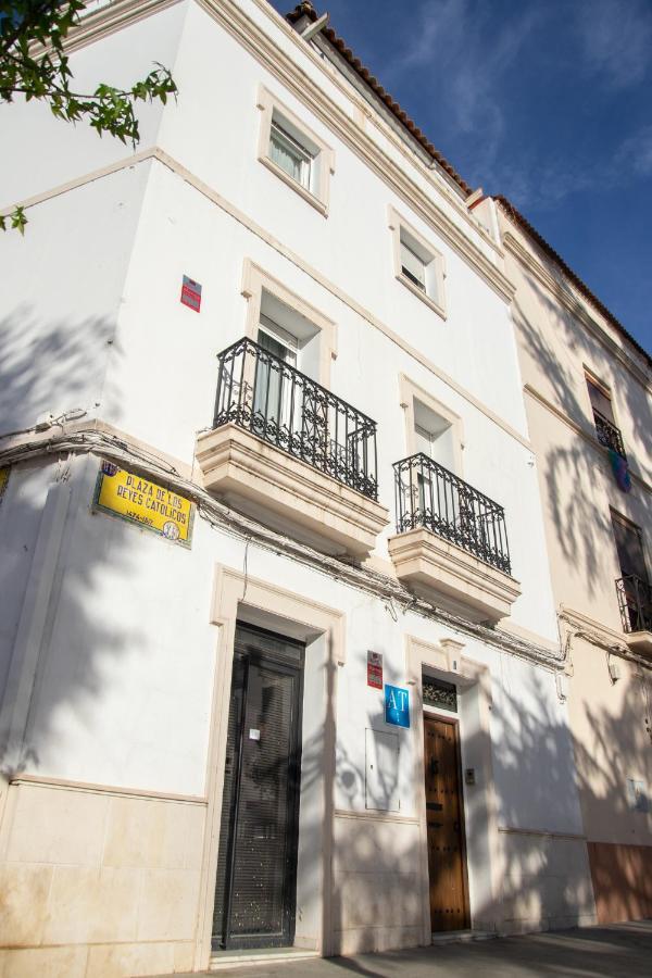 Alojamientos Puerta Palma Con Vistas Y Parking Бадахос Екстер'єр фото