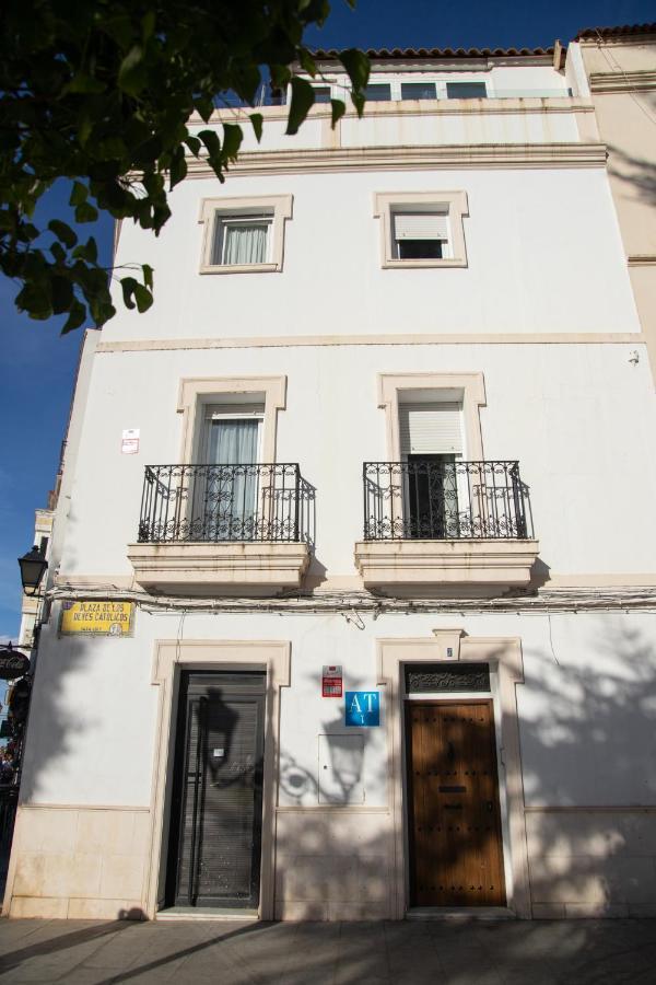 Alojamientos Puerta Palma Con Vistas Y Parking Бадахос Екстер'єр фото